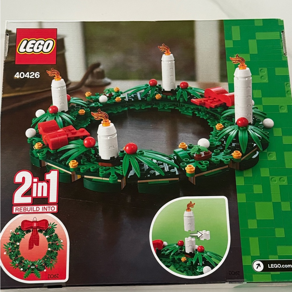 LEGO Christmas Wreath 2 in 1 510 pieces New with Tags Set - Picture 3 of 4